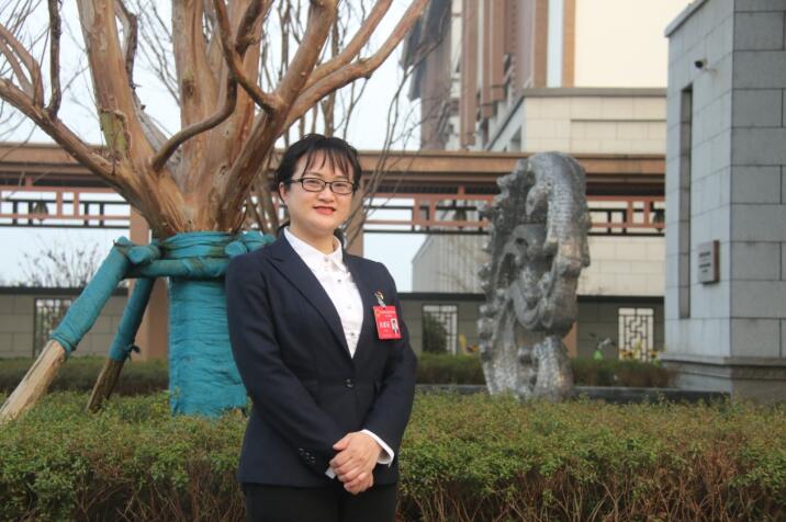 重庆市人大代表：教师中、高级职称岗位结构比例失衡