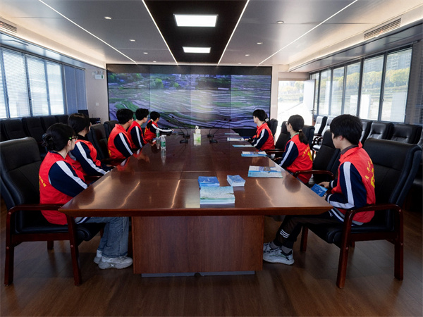 长江禁捕重庆万州渔政执法船艇开放日